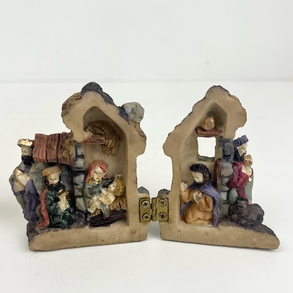 Dicksons Miniature Hinged Resin Set of 2 Nativity Scene Holiday Christmas Decor - Picture 13 of 16